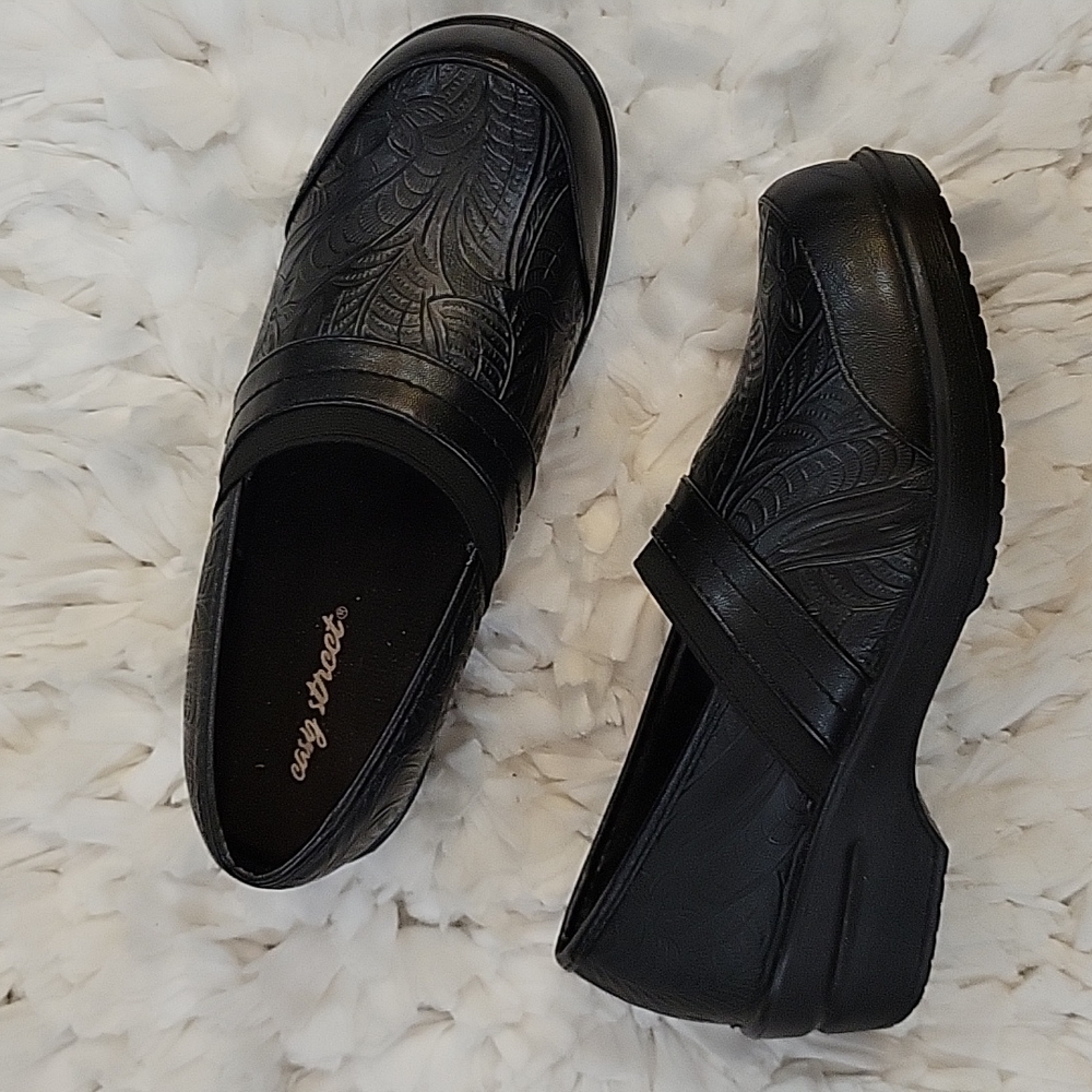 EASY STREET Origin black tool black sole comfort mules sz 6.5 New without Tags…